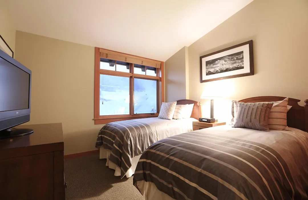 Capitol Peak Lodge-1
