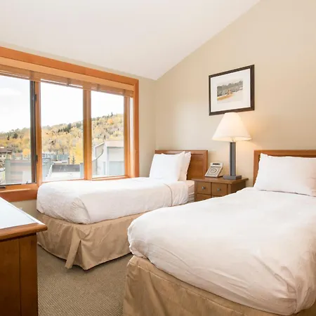 Capitol Peak Lodge-2